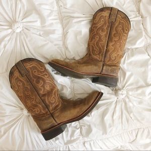 Nocona Suede Cowboy Boots 🐴